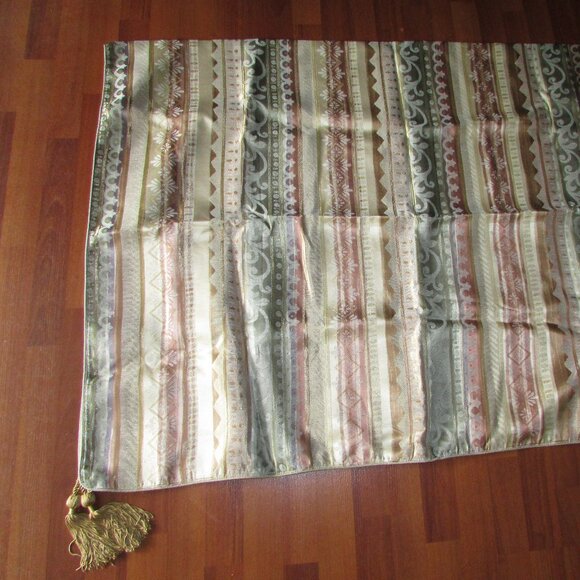 Satin and Jacquard Decorative Throw - Custom Made - Picture 5 of 10